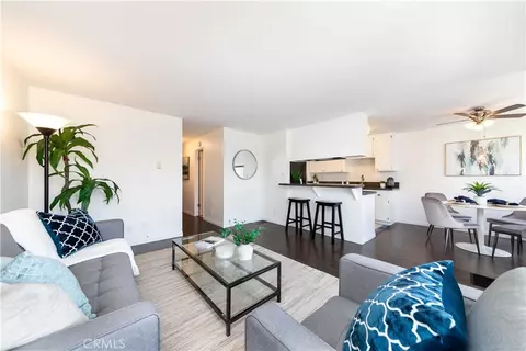 1720 Ardmore Ave #212, Hermosa Beach, CA 90254