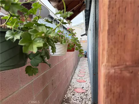 Exterior - 1454 E 215th St, Carson, CA 90745 photo 10 of 13