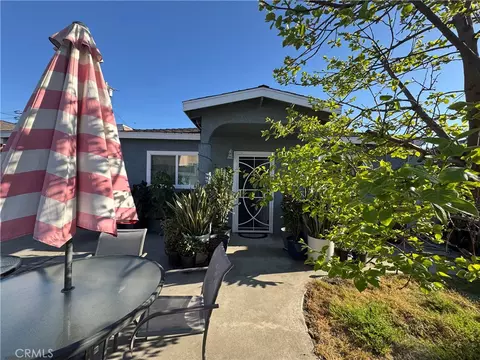 1454 E 215th St, Carson, CA 90745