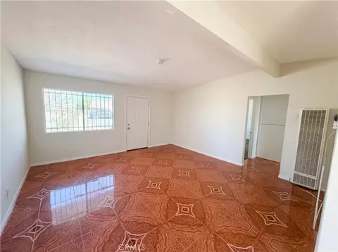 Living - 25509 Jasper, Barstow, CA 92311 photo 2 of 5