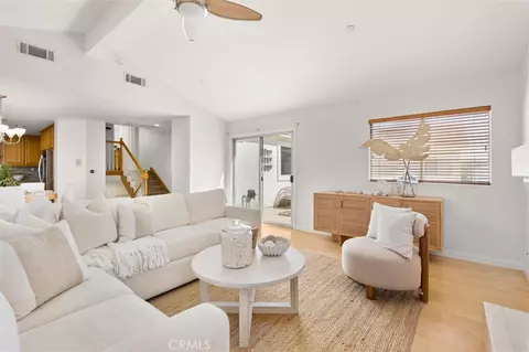 2405 Vanderbilt Ln #C, Redondo Beach, CA 90278