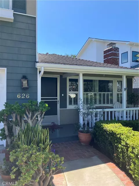 626 Oak Ave, El Segundo, CA 90245
