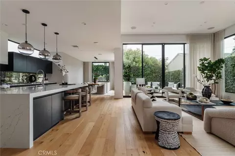 7200 Kentwood Ave, Los Angeles, CA 90045