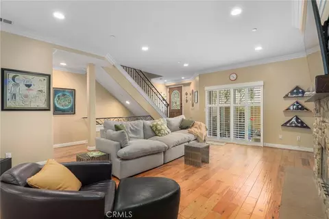 706 S Pacific Coast Hwy #C, Redondo Beach, CA 90277