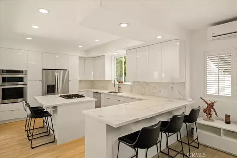 2406 Huntington Ln #B, Redondo Beach, CA 90278