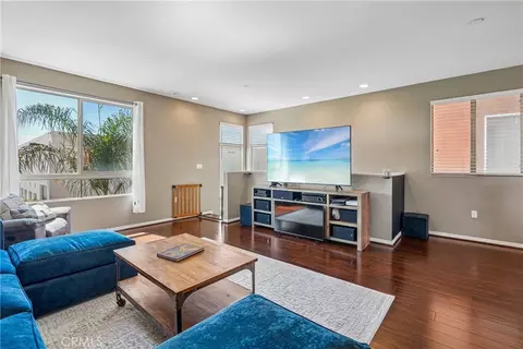 12041 Stanley Park Ct, Hawthorne, CA 90250