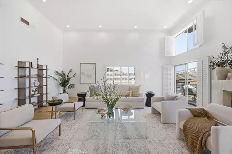 11737 Darlington Ave #305, Los Angeles, CA 90049