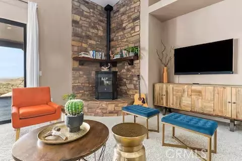 Living - 62398 Cope Ln, Joshua Tree, CA 92252 photo 6 of 7