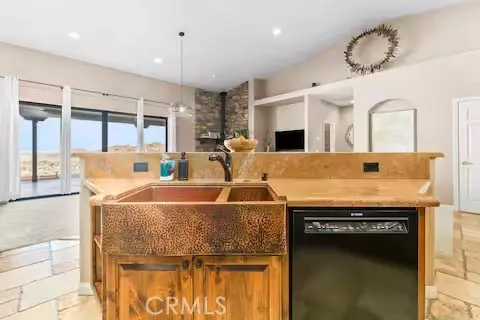 Kitchen - 62398 Cope Ln, Joshua Tree, CA 92252 photo 1 of 5
