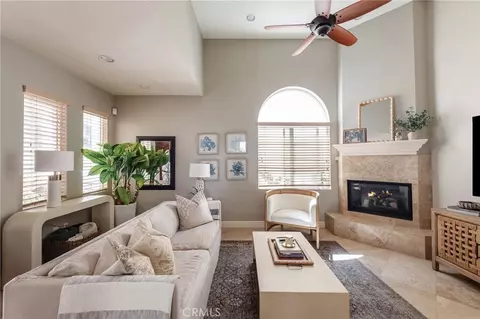 230 Ardmore Ave, Hermosa Beach, CA 90254