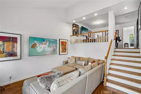 27 Tiburon Ct, Manhattan Beach, CA 90266