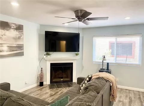 1450 W 146th St #2, Gardena, CA 90247