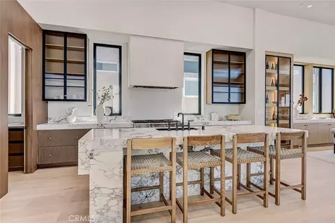 1404 Manhattan, Manhattan Beach, CA 90266