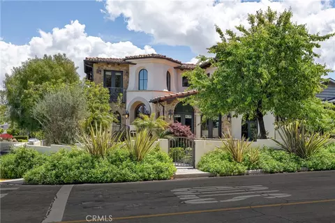 718 N Poinsettia, Manhattan Beach, CA 90266