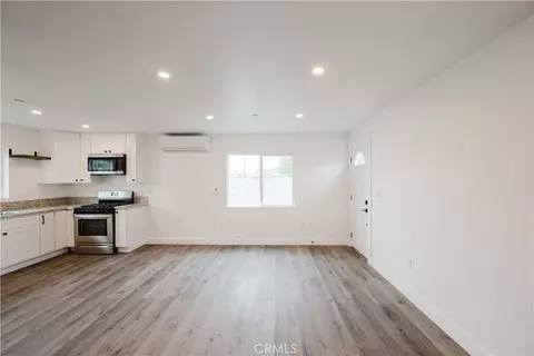 Living - 912 E Commonwealth, Fullerton, CA 92831 photo 8 of 9