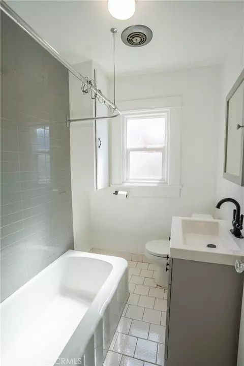 Bath - 912 E Commonwealth, Fullerton, CA 92831 photo 1 of 6