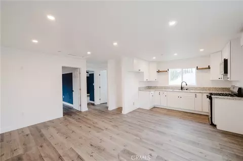 Living - 912 E Commonwealth, Fullerton, CA 92831 photo 5 of 9