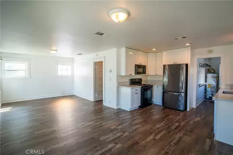 Living - 912 E Commonwealth, Fullerton, CA 92831 photo 1 of 9
