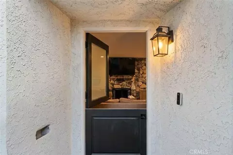 5824 Compass Dr, Los Angeles, CA 90045