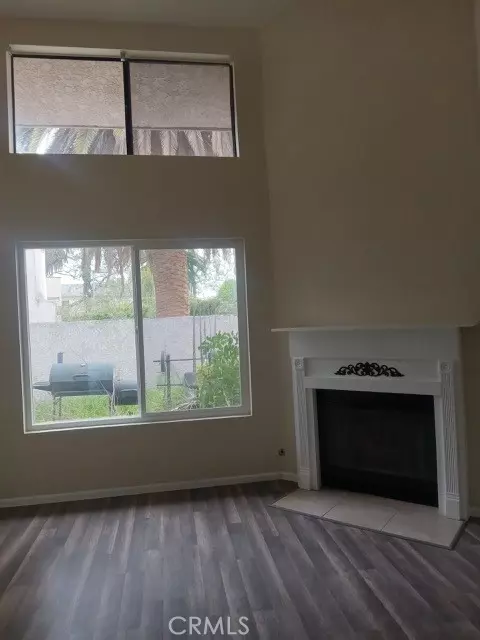 Living - 134 Racquet Clb, Compton, CA 90220 photo 3 of 5