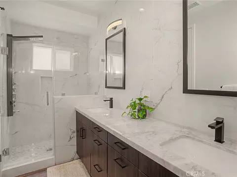 Bath - 438 Sierra St, El Segundo, CA 90245 photo 1 of 1