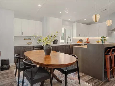 Dining - 438 Sierra St, El Segundo, CA 90245 photo 1 of 1