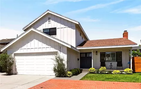 2111 Adona Dr, Lomita, CA 90717