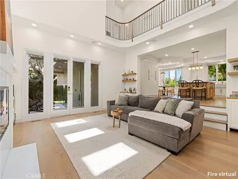 2300 John St, Manhattan Beach, CA 90266