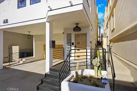 608 Palm Dr, Hermosa Beach, CA 90254