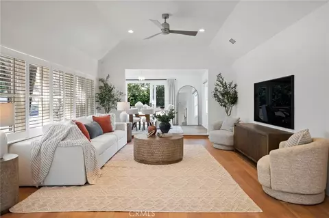 1662 Rotary, Los Angeles, CA 90026