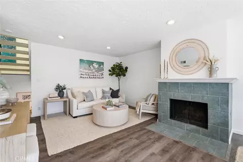 1456 Manhattan Beach Blvd #C, Manhattan Beach, CA 90266