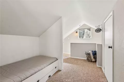 Bedroom - 513 E Meadow Ln, Big Bear City, CA 92314 photo 5 of 5