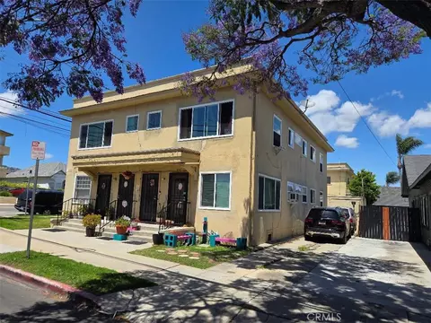 592 W 12th St, San Pedro, CA 90731