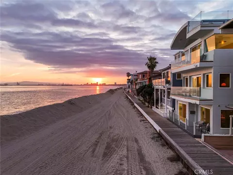 6815 E Seaside Walk, Long Beach, CA 90803