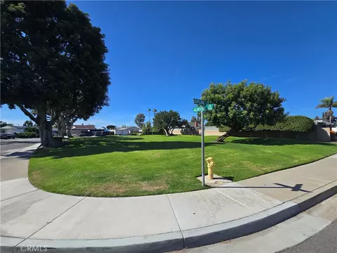 Exterior - 14352 Kipling Ln, Tustin, CA 92780 photo 9 of 9