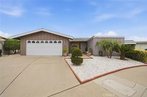 14352 Kipling Ln, Tustin, CA 92780