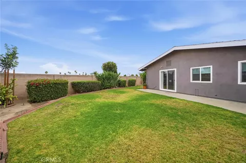 Exterior - 14352 Kipling Ln, Tustin, CA 92780 photo 2 of 9