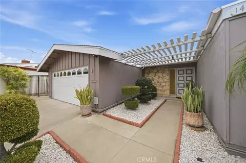 Exterior - 14352 Kipling Ln, Tustin, CA 92780 photo 8 of 9