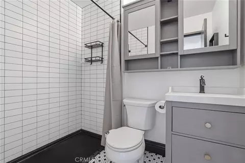 Bath - 3305 E Ransom # A, Long Beach, CA 90804 photo 1 of 2