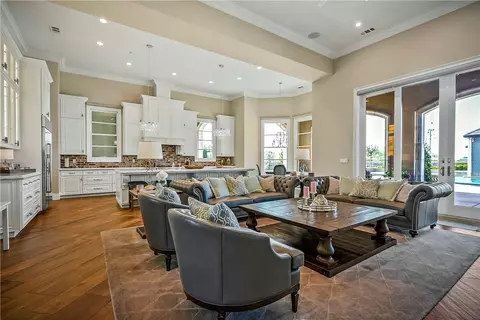 Living - 22215 N Devries Rd, Lodi, CA 95242 photo 1 of 7