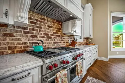 Kitchen - 22215 N Devries Rd, Lodi, CA 95242 photo 3 of 7