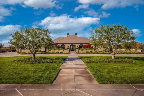 Exterior - 22215 N Devries Rd, Lodi, CA 95242 photo 4 of 20