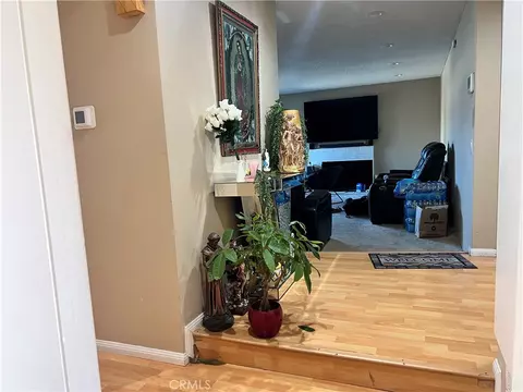 Entry Way - 20002 Tajauta, Carson, CA 90746 photo 1 of 3