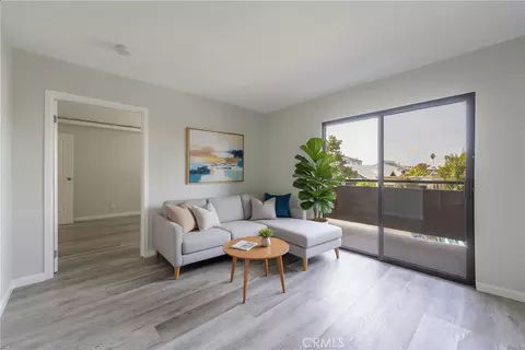 1450 Locust #217, Long Beach, CA 90813