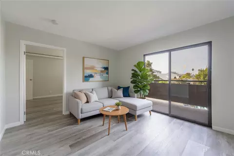 1450 Locust #217, Long Beach, CA 90813