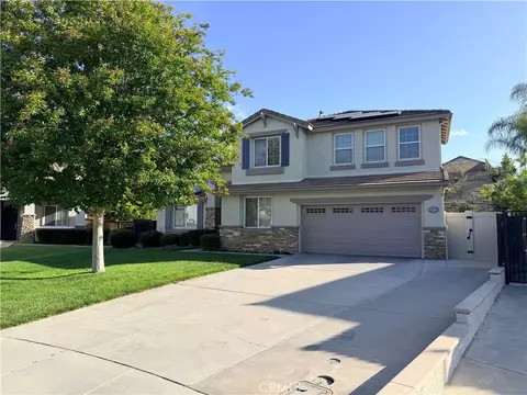 23776 Brookside Ct, Murrieta, CA 92562