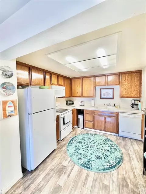 Kitchen - 350 Clemente #43, Avalon, CA 90704 photo 2 of 2