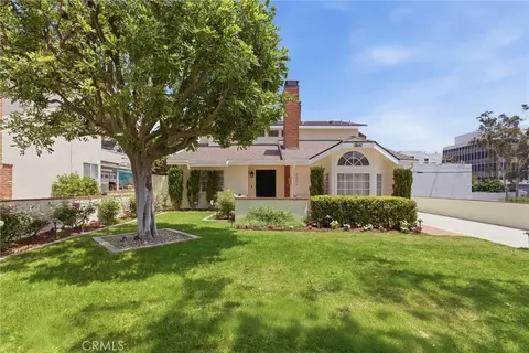 3642 Locust Ave, Long Beach, CA 90807