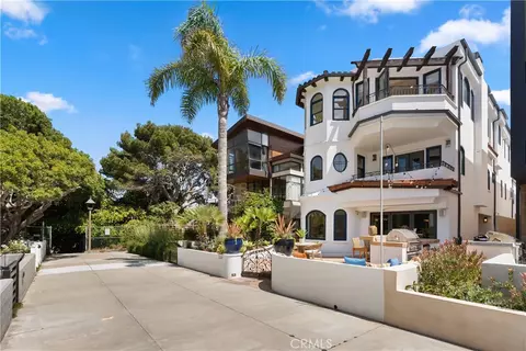 332 18th St, Manhattan Beach, CA 90266