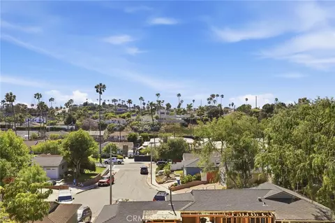 609 Meyer Ln #11, Redondo Beach, CA 90278